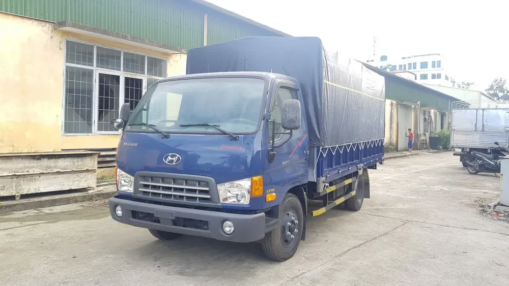 hyundai hd65 thùng mui bạt,xe tải hyundai
