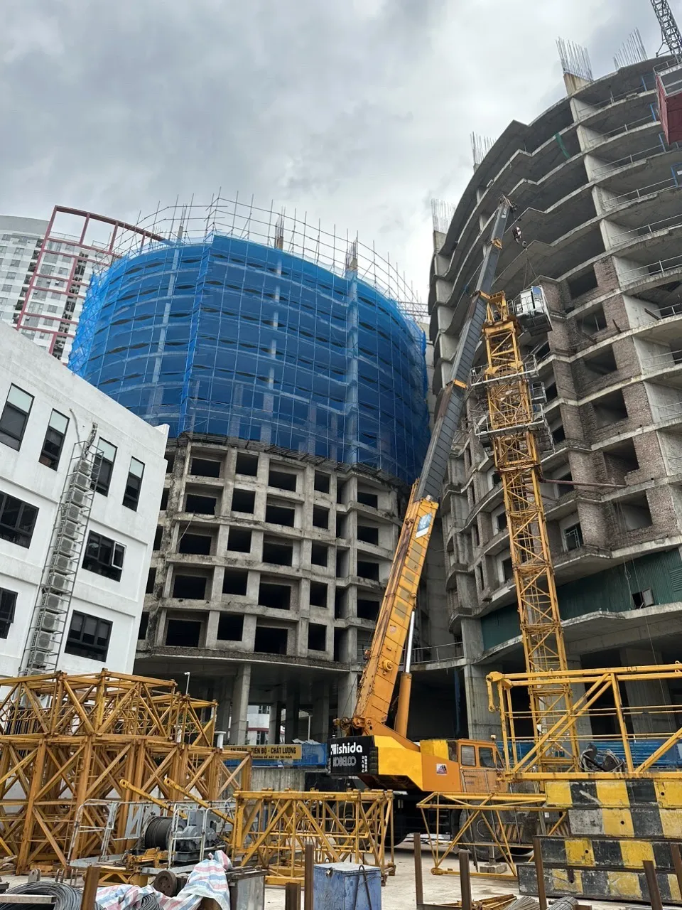 Ishida cho thuê xe cẩu 45 tấn tại Hà Nội