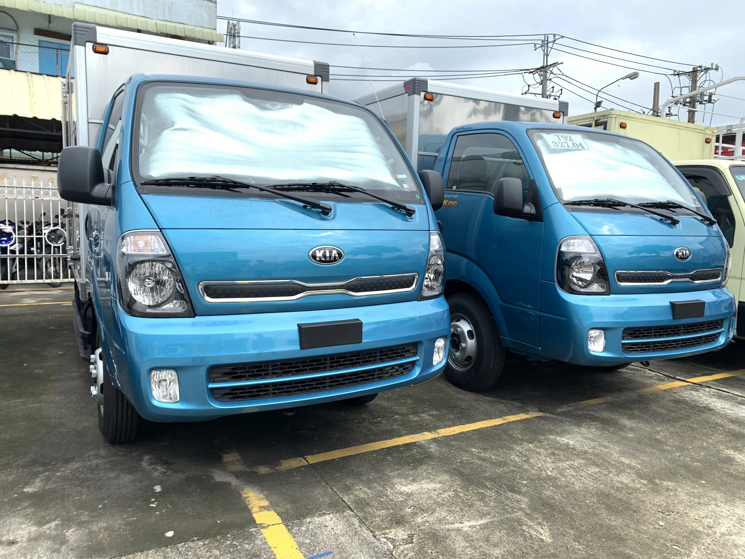 Xe tải Kia K150 thùng kín