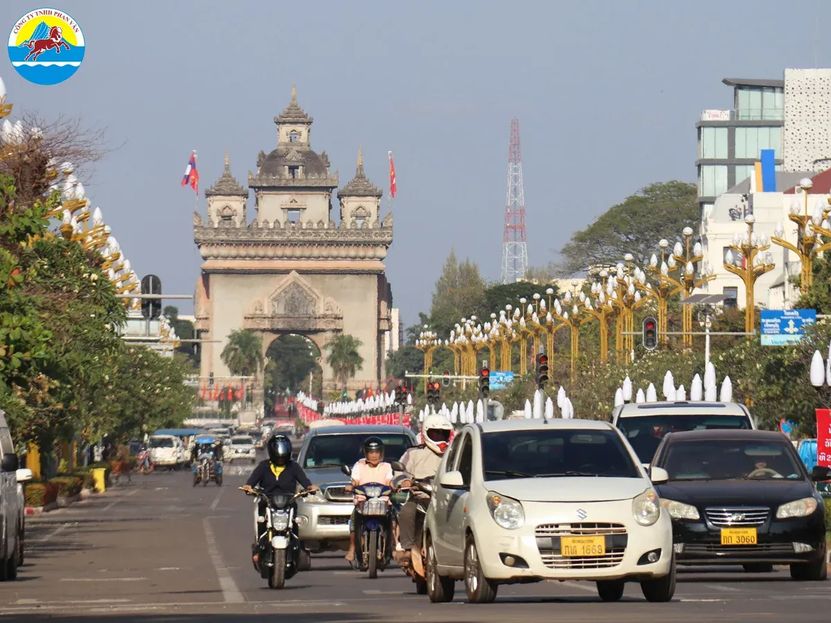 Lào có văn hóa giao thông lịch sự