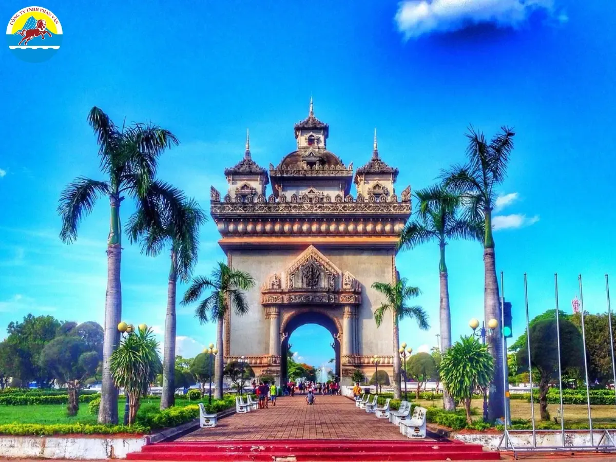 Khải Hoàn Môn Patuxay