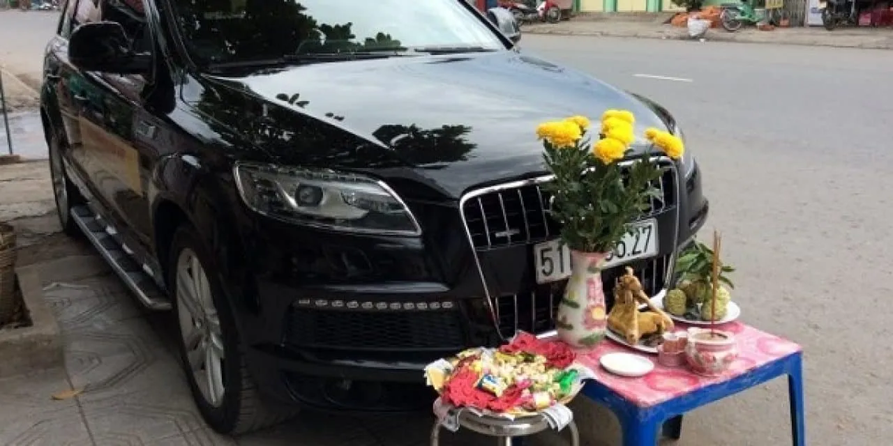 Tại Sao Nên Cúng Xe Ô Tô Hàng Tháng?