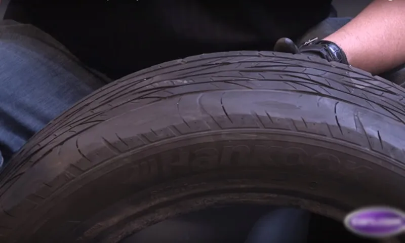 Hiện tượng lốp xe mòn không đều cảnh báo các vấn đề về kỹ thuật của hệ thống lái