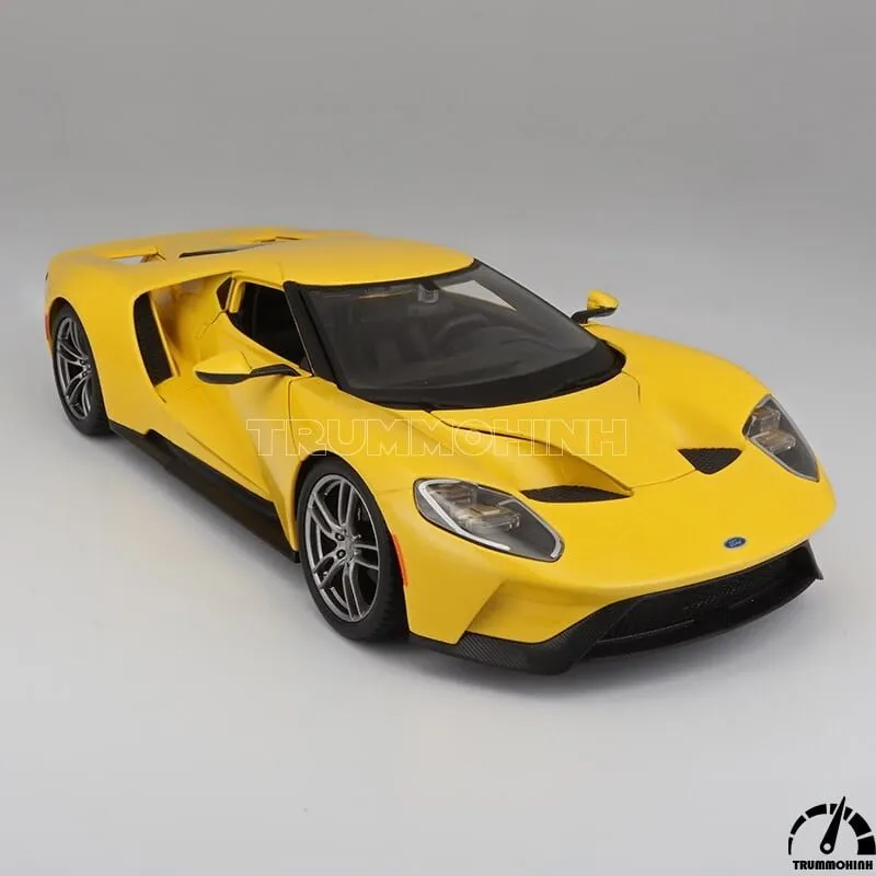 Xe mô hình 2017 Ford GT Yellow 1:18 Maisto