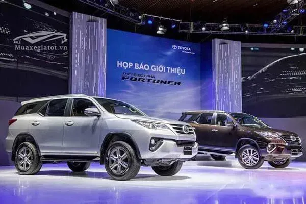 Hướng dẫn mua xe Fortuner cũ máy dầu trả góp đời 2026