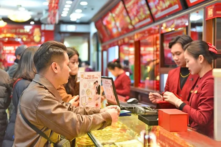 Mua vàng trả góp online tiện lợi, giao hàng tận nơi