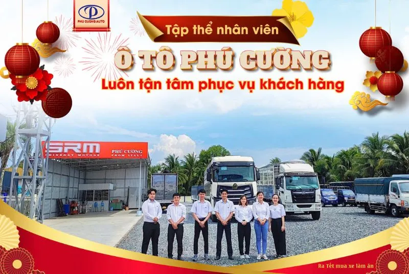 Nhân viên tư vấn nhiệt tình hỗ trợ khách hàng so sánh cấu hình các dòng xe ben 4 chân