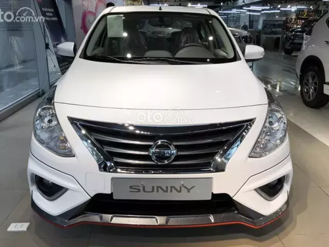 Nissan Sunny 2019 có thiết kế ngoại thất tinh tế, phù hợp gia đình