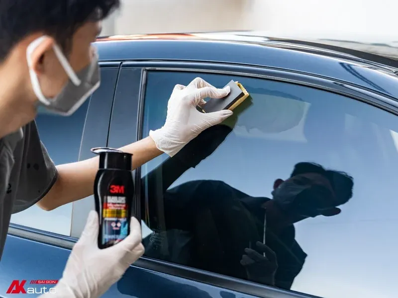 Phủ nano kính ô tô cho kính hông