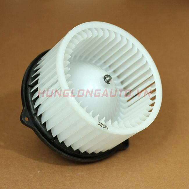 Giàn Lạnh Điều Hòa Ô Tô: Giải Pháp Toàn Diện Cho Xe Hyundai Elantra