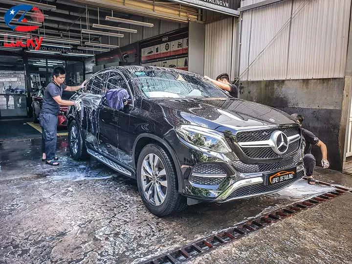 Địa chỉ rửa xe ô tô quận 1 thành phố Hồ Chí Minh nổi tiếng