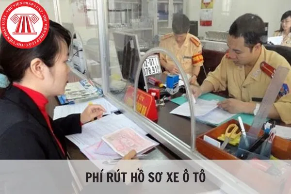 Cơ quan công an thực hiện kiểm tra và rút hồ sơ gốc cho xe ô tô theo đúng quy định