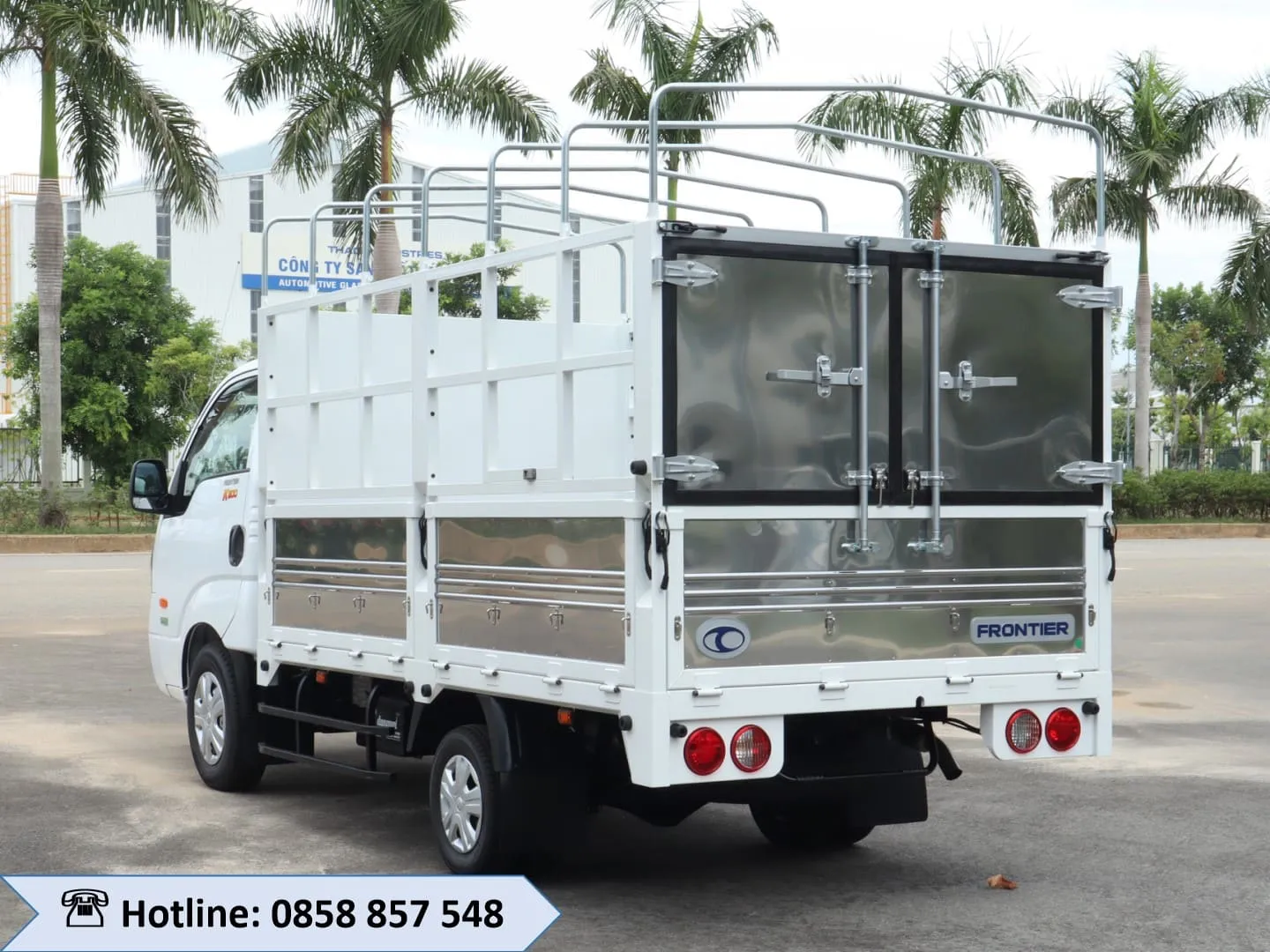 Góc nhìn bên hông xe tải nhẹ Kia K200 2026