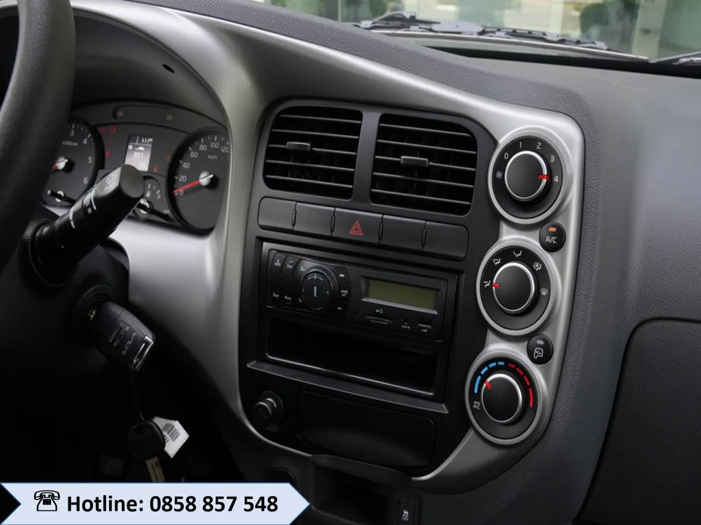 Hệ thống điều hòa và tiện nghi giải trí trên xe K200