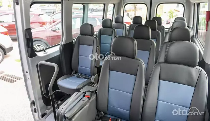 Hàng ghế da êm ái với độ hoàn thiện cao nhất trong phân khúc