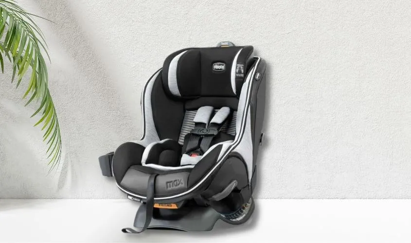 Ghế ngồi ô tô cho bé Chicco