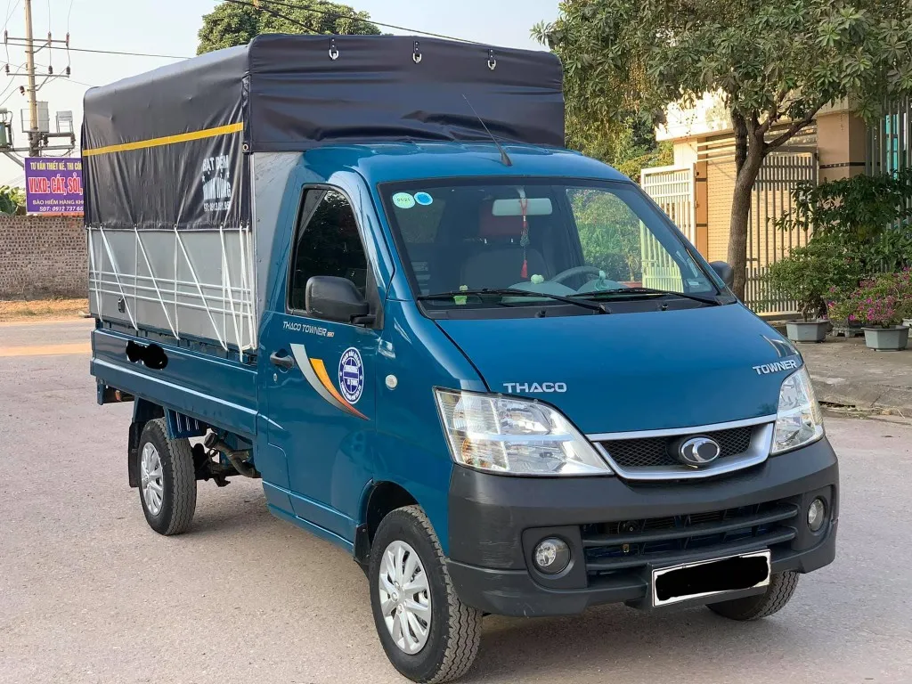 Xe tải Thaco Towner 990kg cũ đời 2017 phiên bản thùng mui bạt