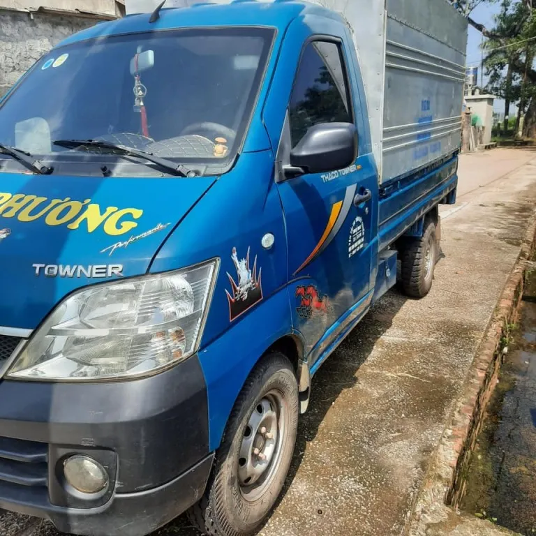 Mẫu xe tải nhỏ Thaco Towner 990kg cũ đời 2017 thùng kín bảo vệ hàng hóa