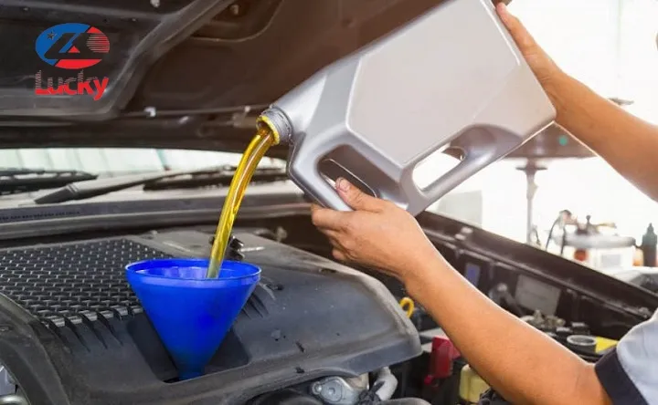 thay-dau-o-to-het-bao-nhieu-tien-3