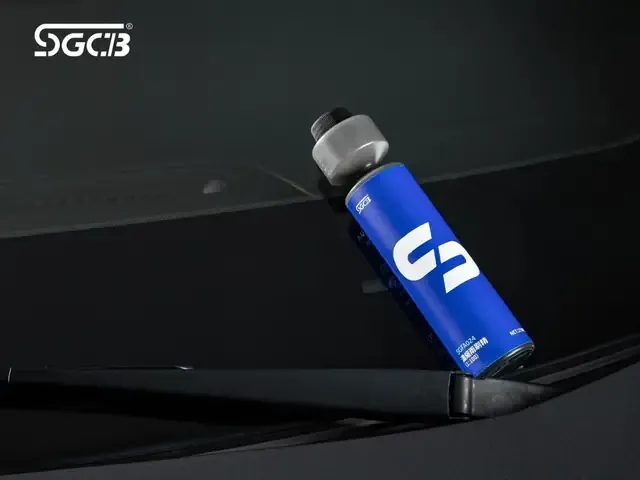 Các loại dung dịch rửa kính giúp bảo vệ thông số kính xe ô tô bền lâu