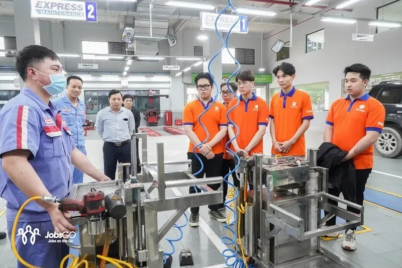 Các tố chất cần thiết để thành công khi học ngành cơ khí ô tô học trường nào