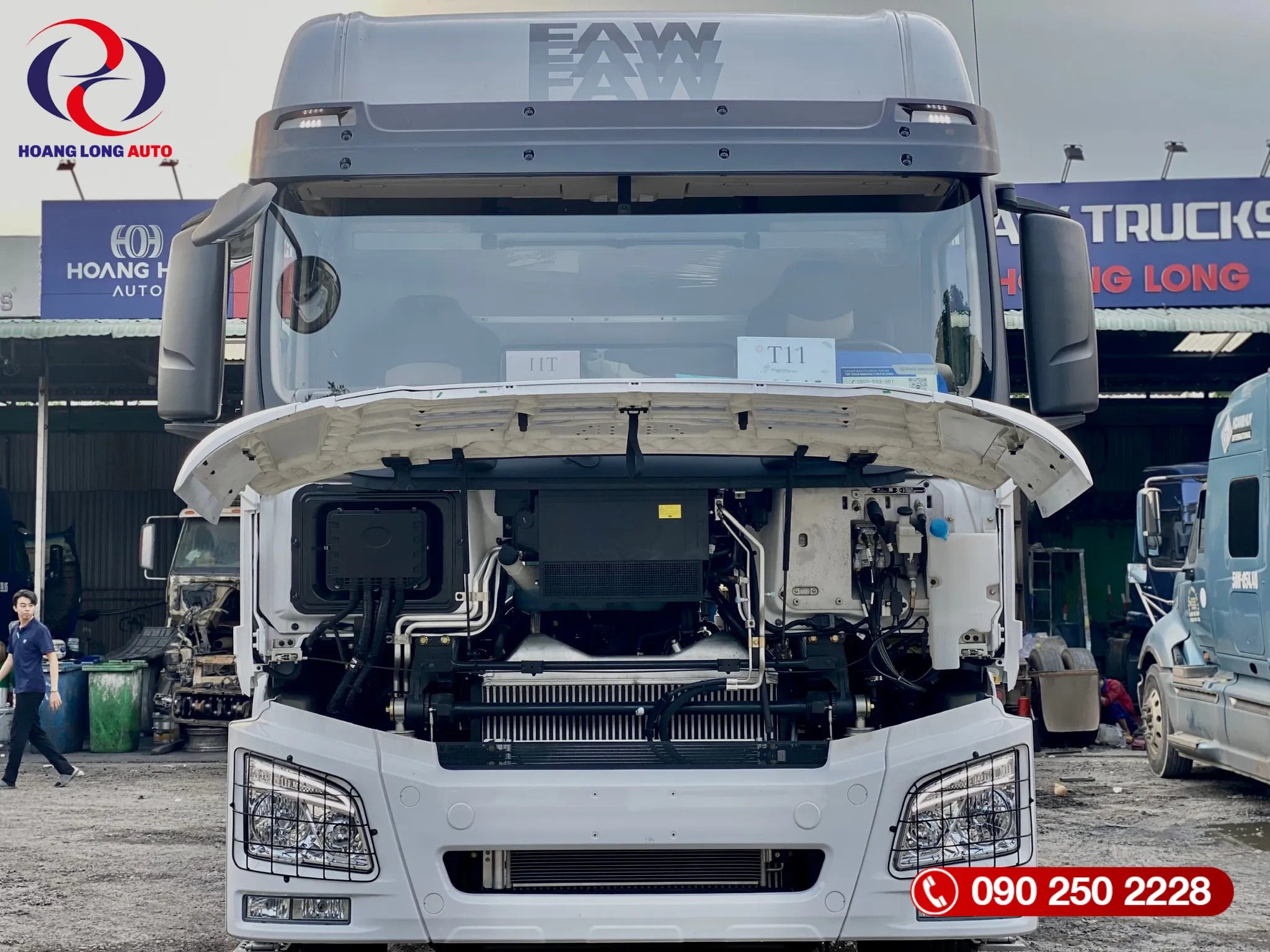 Dòng xe đầu kéo 3 trục JAC A5W nhập khẩu nguyên chiếc