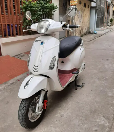 Xe đạp mini Nhật cũ tại cửa hàng Hoàng Vân