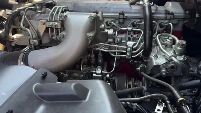 Hino FL 2017 thùng nhôm inox cực kỳ thẩm mỹ và bền bỉ