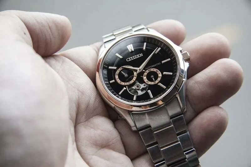 Kiểm tra độ chính xác của đồng hồ bằng máy Timegrapher kỹ thuật số