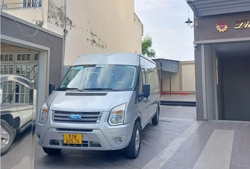 Thông số kỹ thuật tải trọng xe khách 16 chỗ Solati và Transit