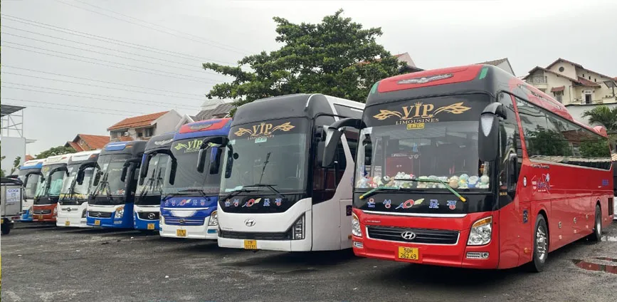 Tải trọng xe khách 45 chỗ Hyundai Universe và JAC Bus