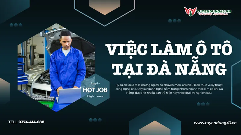 Nhân viên kỹ thuật đang kiểm tra chi tiết máy trong quy trình bảo dưỡng xe chuyên nghiệp