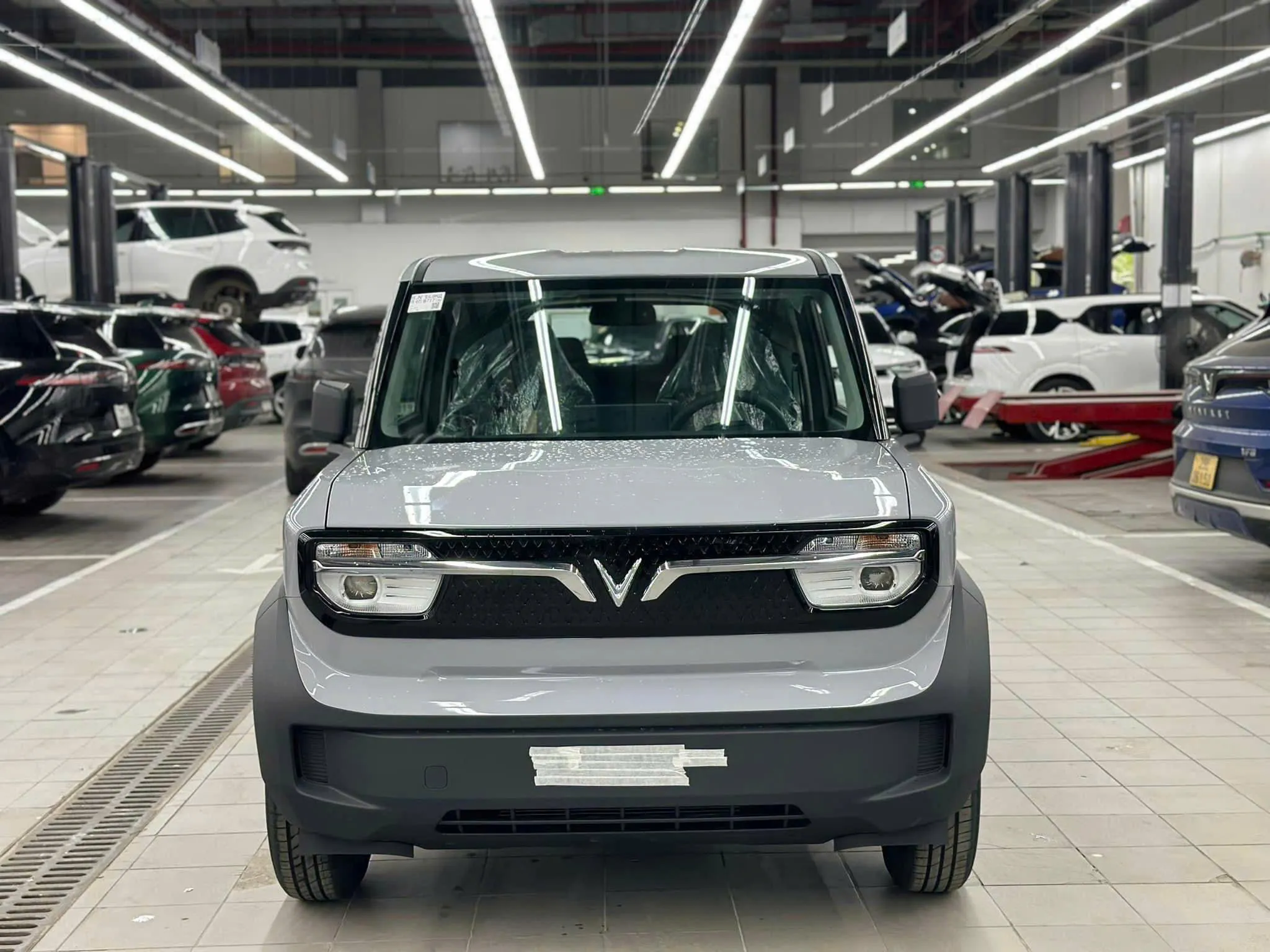 Vinfast VF3 màu xám xi măng