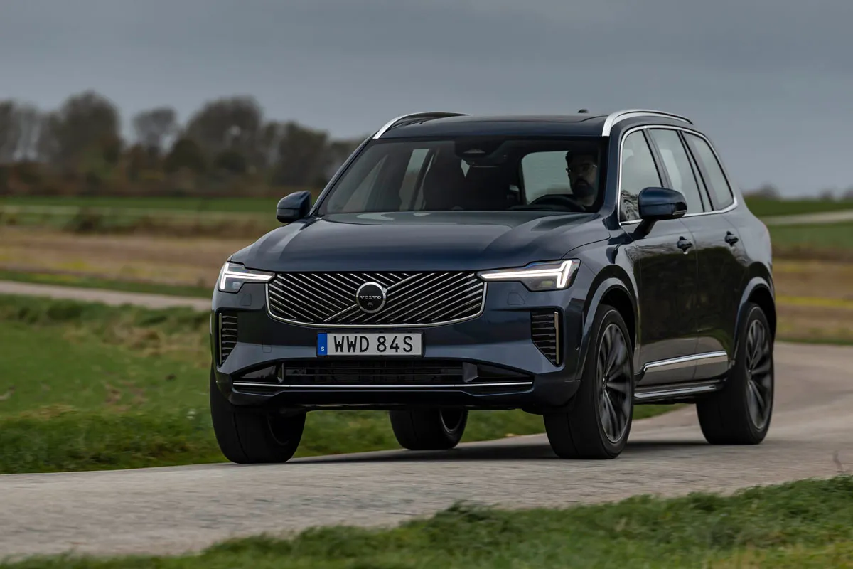 Volvo XC90 2026 - SUV 7 chỗ cao cấp