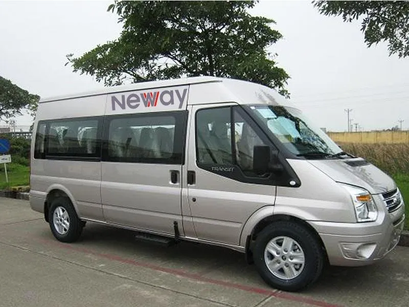 Xe khách 16 chỗ yêu cầu tài xế đạt độ tuổi và kinh nghiệm nhất định