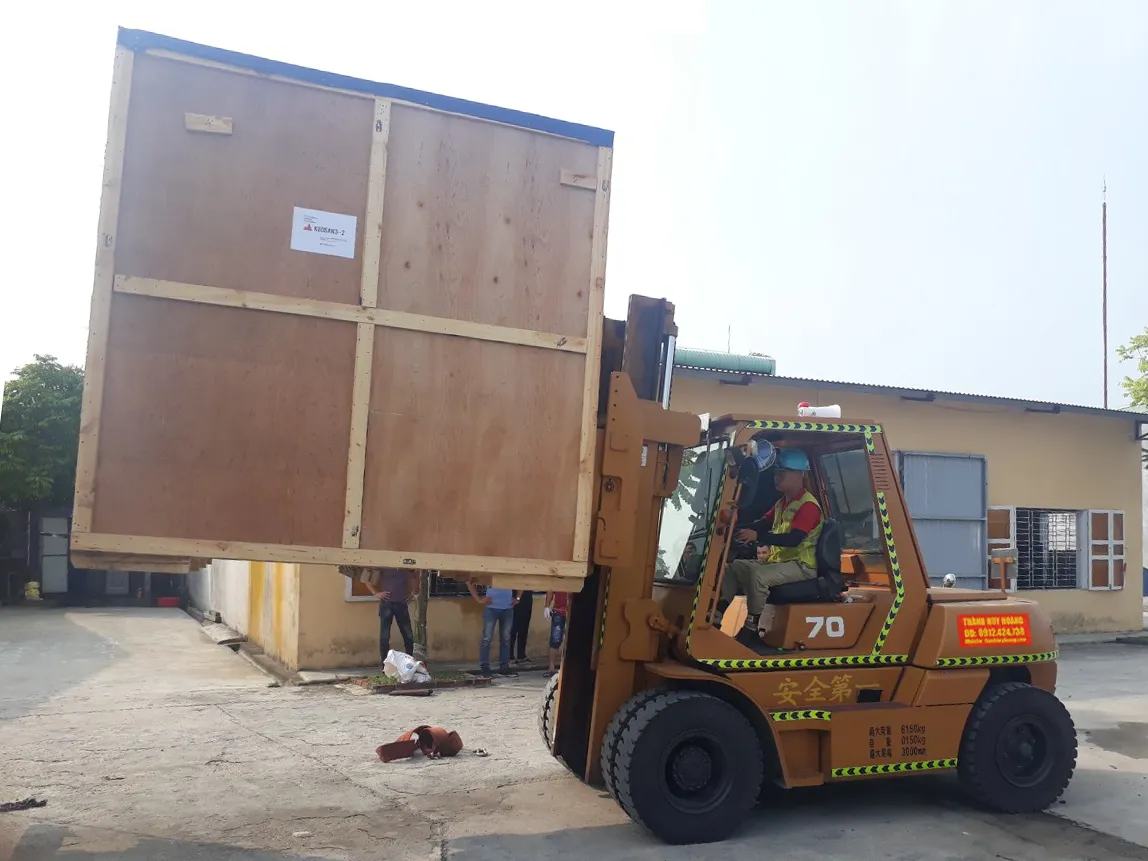 Xe nâng hàng 7 tấn linh hoạt