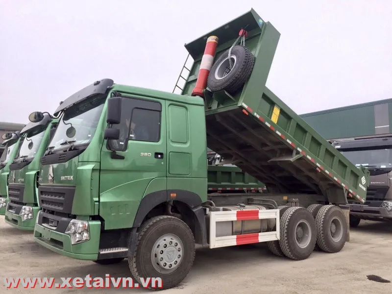 Xe ben Howo 3 chân 380hp cấu hình thùng vuông chắc chắn