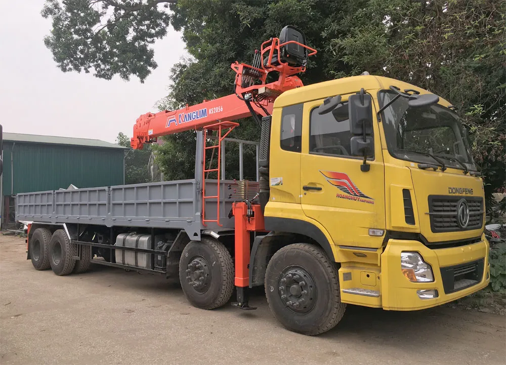 Xe tải cẩu Dongfeng 8 tấn 4 chân gắn cẩu Kanglim KS2056 tại OTO JAC