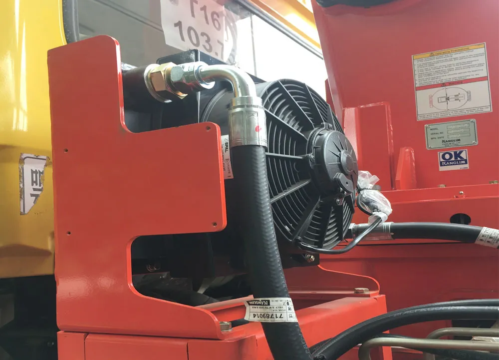 Hệ thống làm mát thủy lực cho xe cẩu tự hành 8 tấn
