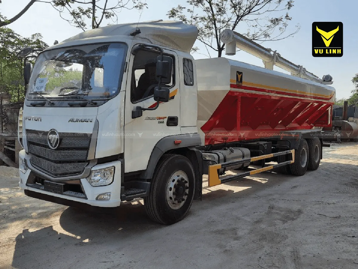 Xe chở thức ăn chăn nuôi Foton Auman 26 khối thiết kế mới nhất 2026