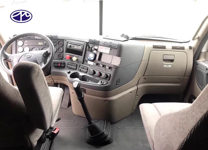Nội thất cabin xe đầu kéo mỹ freightliner đạt tiêu chuẩn tiện nghi Hoa Kỳ