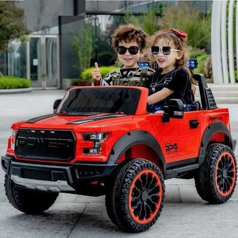 Động cơ 390RS mạnh mẽ giúp xe vận hành ổn định trên mọi địa hình