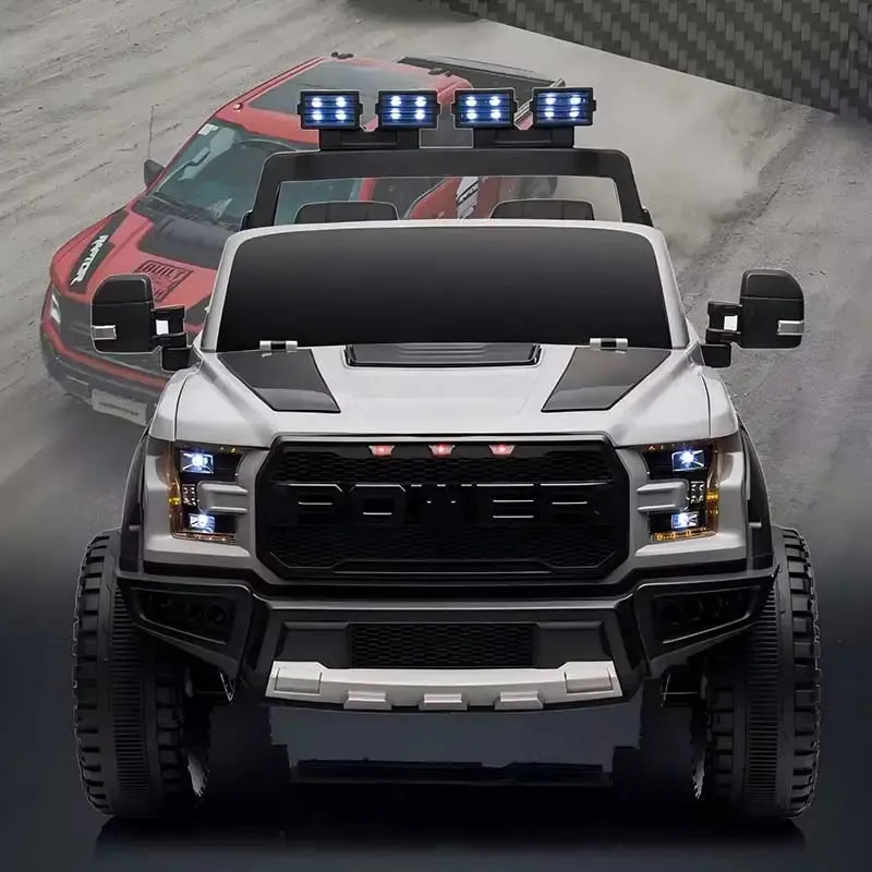 Hệ thống đèn LED hiện đại và thiết kế ngoại thất sang trọng của xe