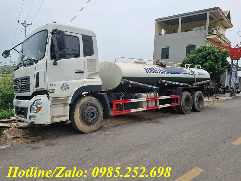 Xe rửa đường tưới cây cũ