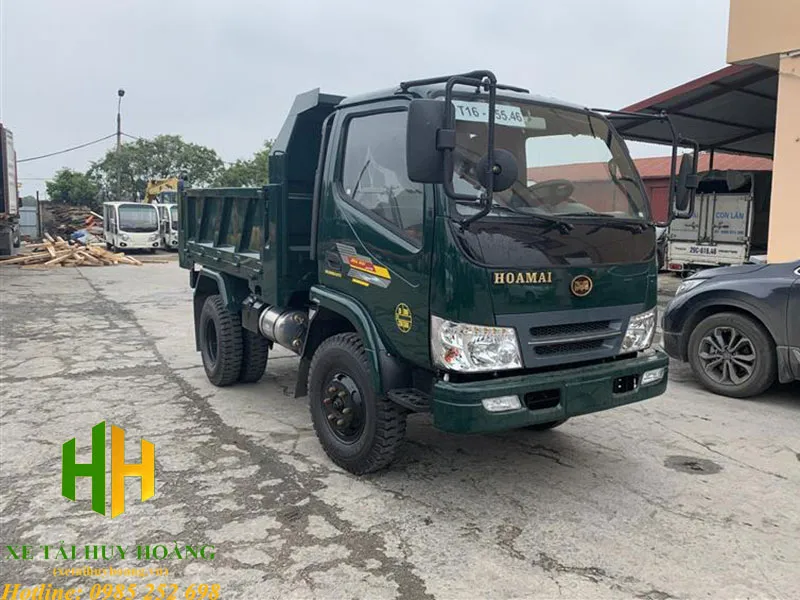 Xe tải ben Hoa Mai 3 tấn 4x2 vận hành linh hoạt tại công trường