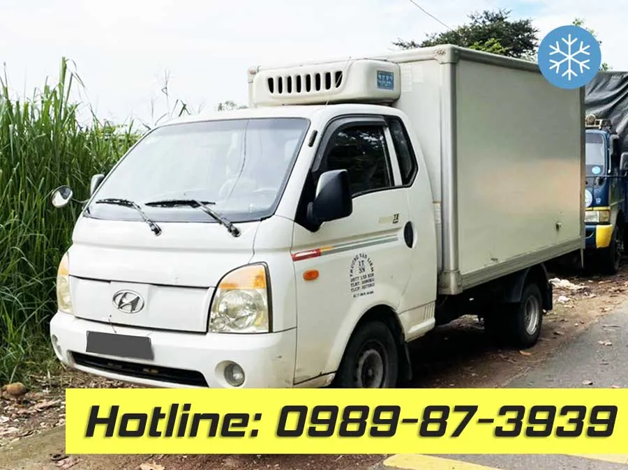 Xe tải đông lạnh cũ 1 tấn Hyundai Porter đời 2004
