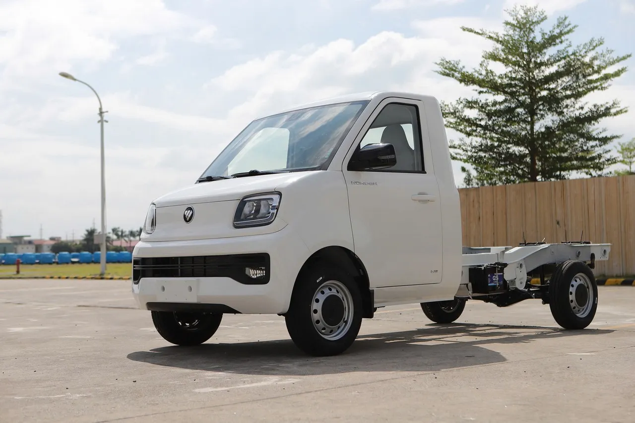 xe-tai-foton-wonder-1-tan-thung-mui-bat-6