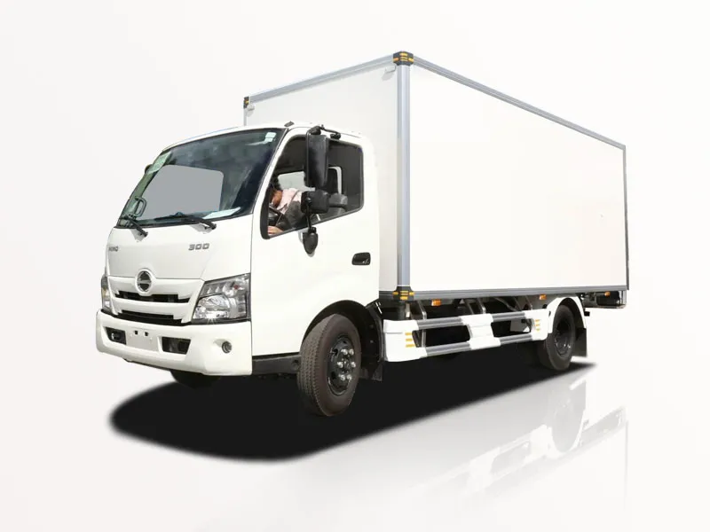 Xe tải Hino XZU730L 4.5 tấn thùng bảo ôn — phanh ABS 4 kênh an toàn