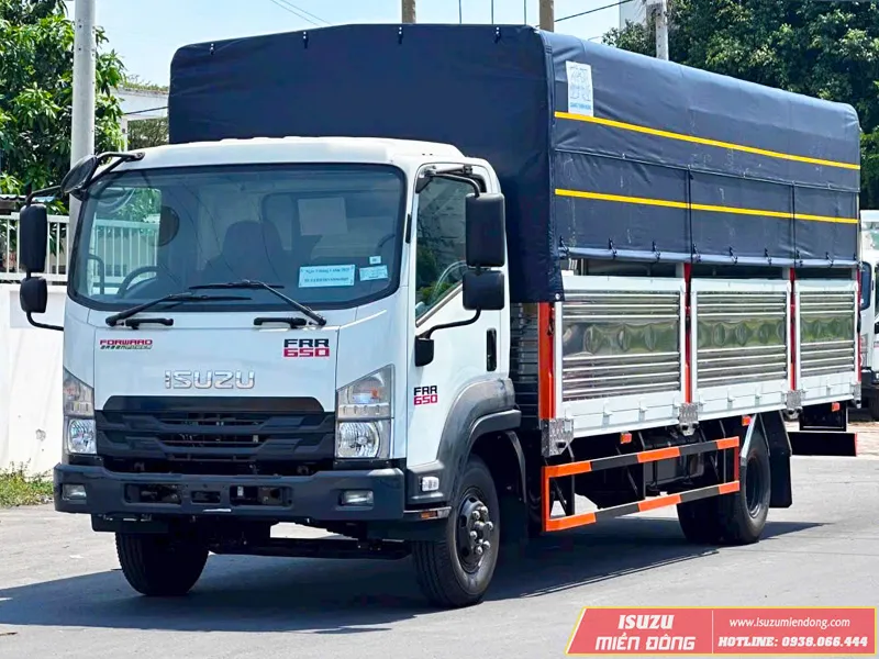 Xe tải Isuzu FRR 650 thùng mui bạt