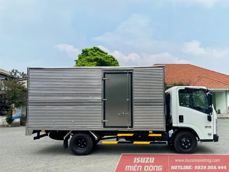 Nội thất xe tải Isuzu QKR 210